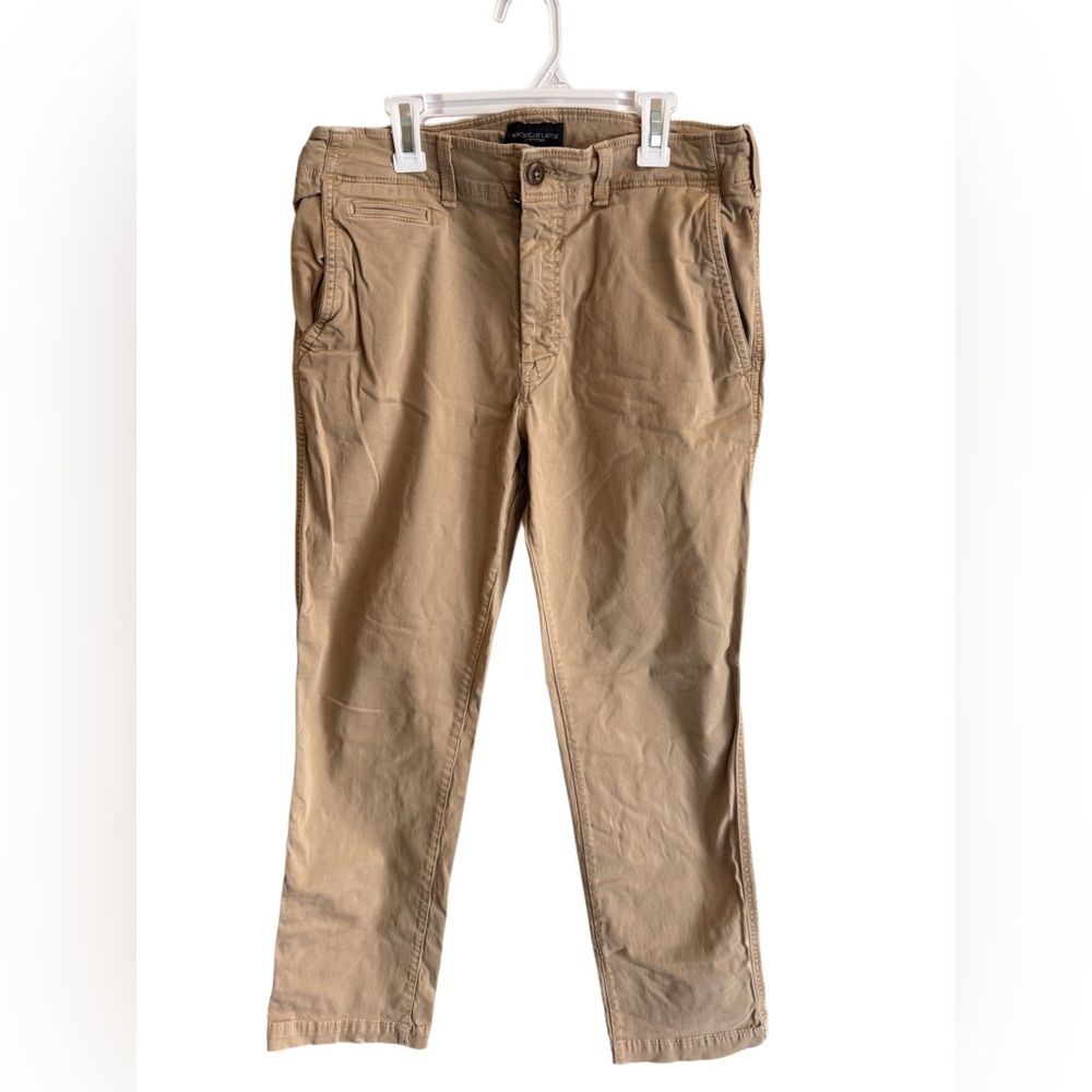 American Eagle Outfitters Tan Chinos Classic Style (Original Fit) Size 32/32